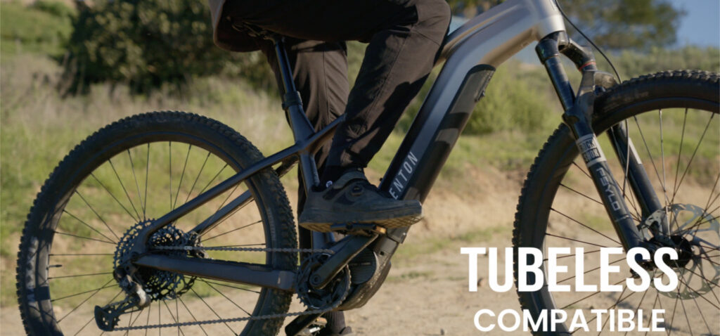 Suspension fork detail on Aventon Ramblas